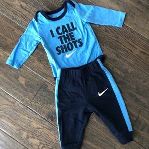 Nike - Long Sleeve Bodysuit & Pants - Size 9M